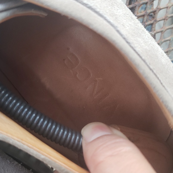 VINCE Suede Leather Loafer Dress Shoes Size 9 Taupe Old Money Classic Italy - Picture 13 of 16